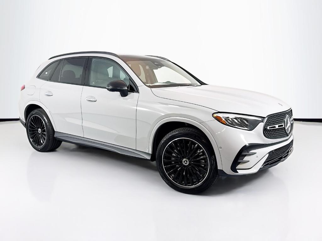 new 2025 Mercedes-Benz GLC 350e car, priced at $73,550