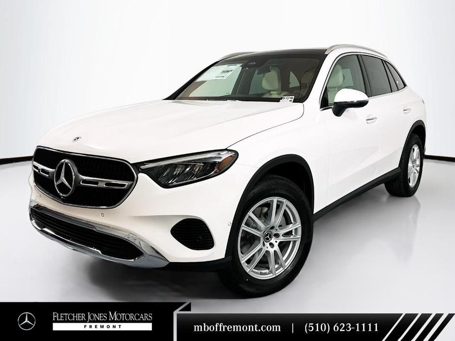 new 2025 Mercedes-Benz GLC 300 car, priced at $55,425