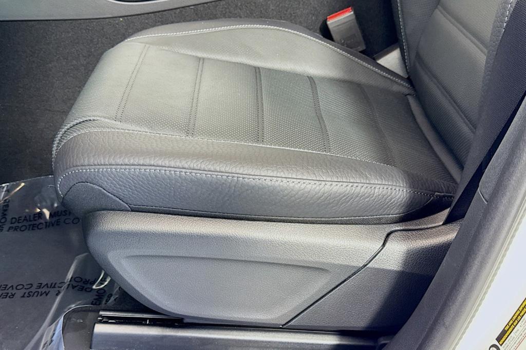 new 2025 Mercedes-Benz GLS 450 car, priced at $99,100