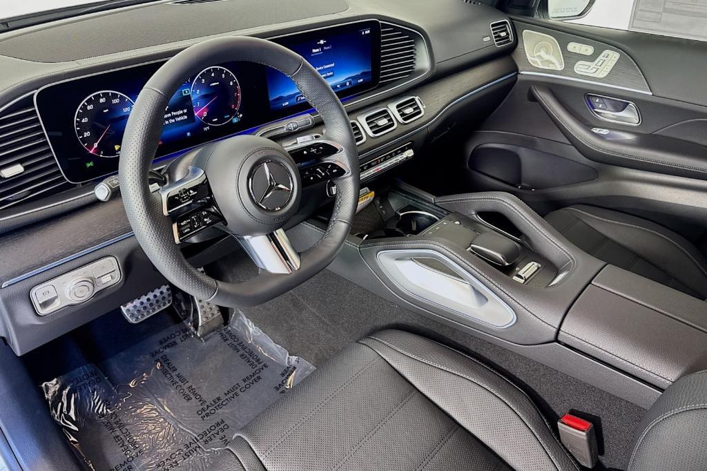 new 2025 Mercedes-Benz GLS 450 car, priced at $99,100