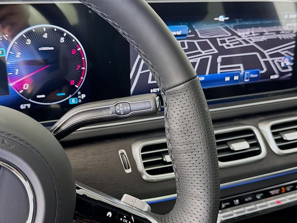 new 2025 Mercedes-Benz GLS 450 car, priced at $99,100