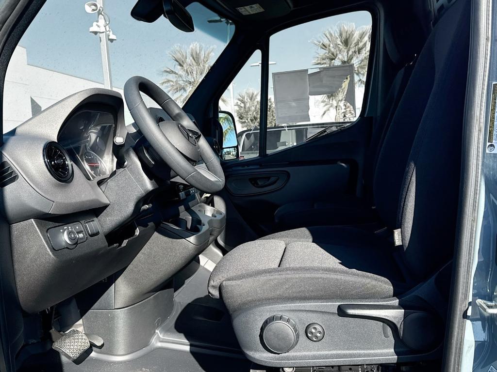 new 2025 Mercedes-Benz Sprinter 2500 car, priced at $59,044