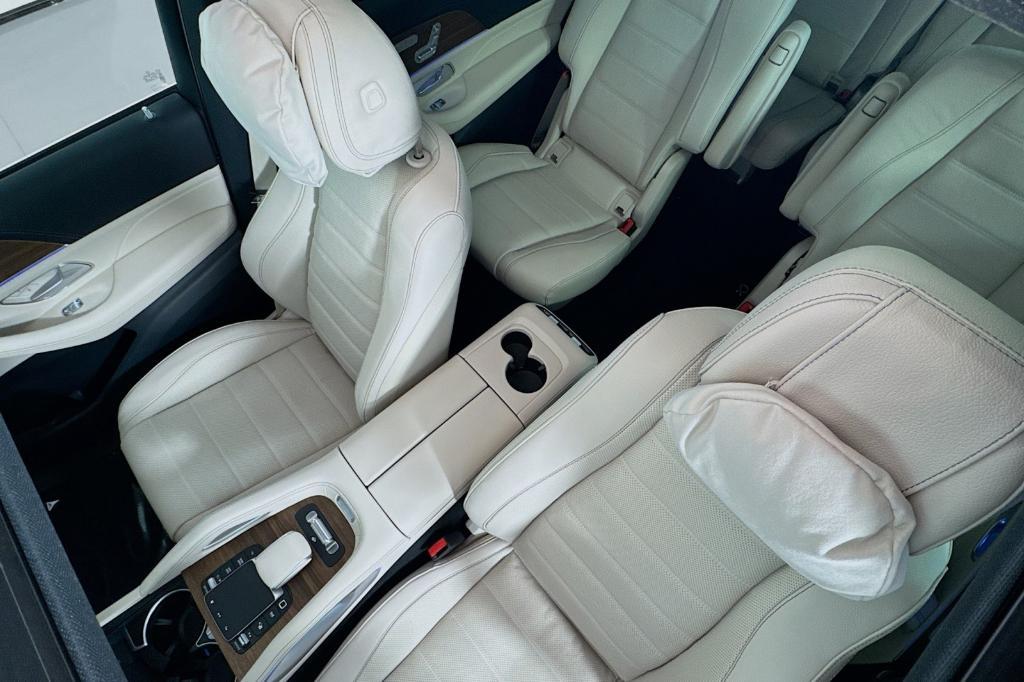 new 2025 Mercedes-Benz GLS 580 car, priced at $117,645