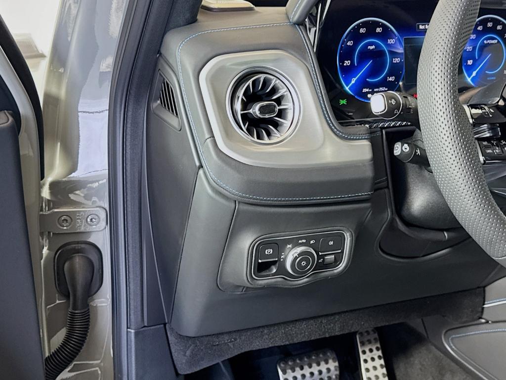 new 2025 Mercedes-Benz G-Class car, priced at $188,100