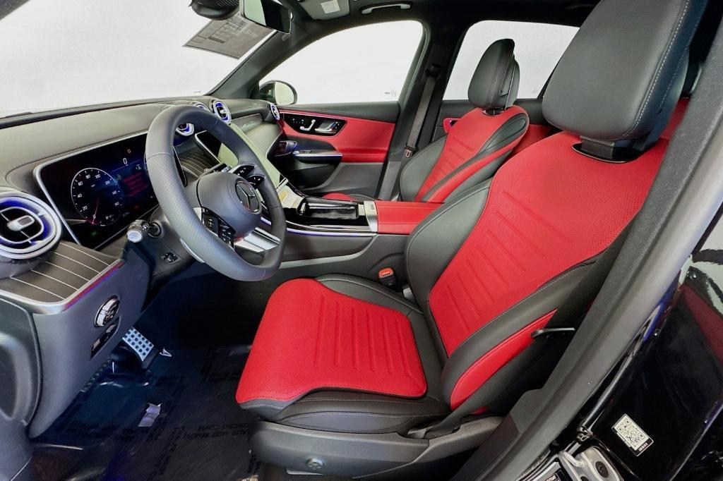 new 2025 Mercedes-Benz GLC 300 car, priced at $62,115