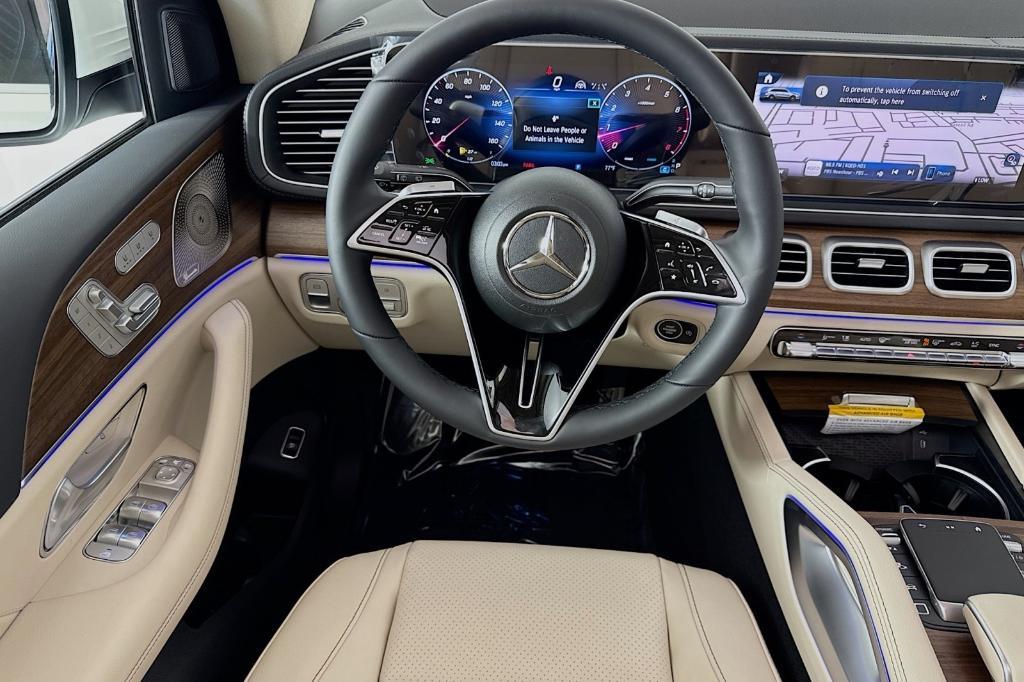 new 2025 Mercedes-Benz GLS 450 car, priced at $91,580
