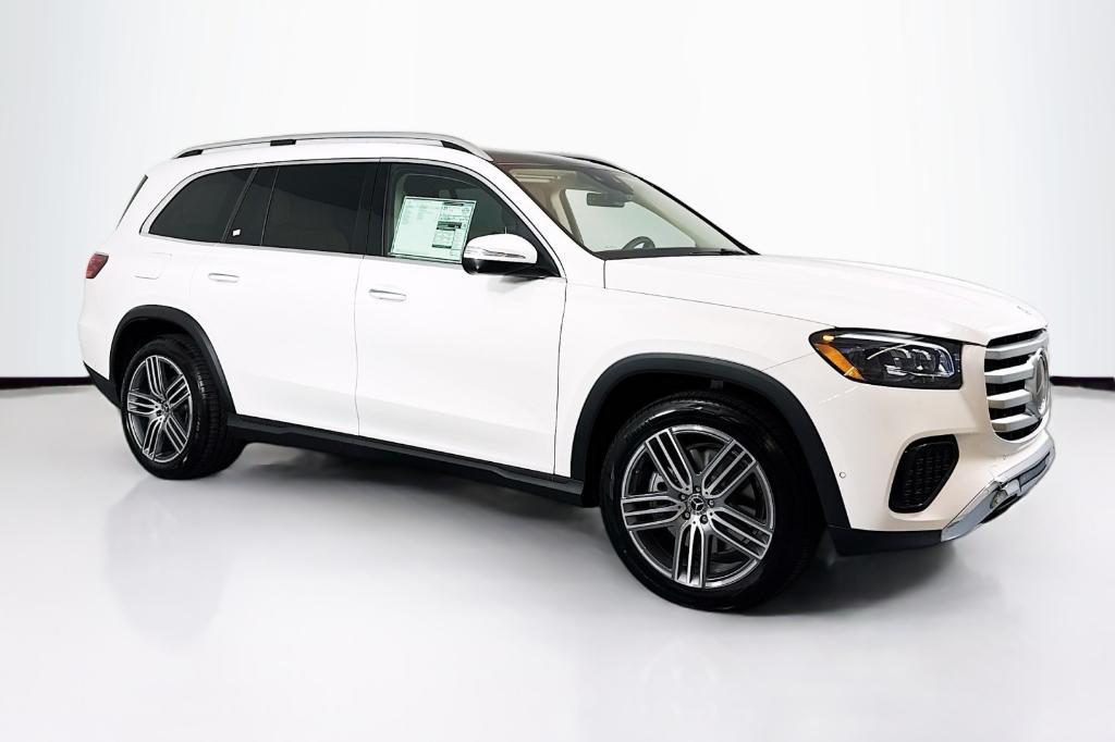 new 2025 Mercedes-Benz GLS 450 car, priced at $91,580
