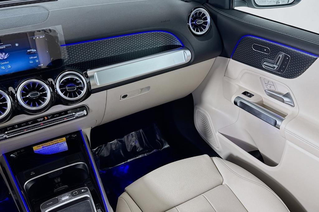 new 2025 Mercedes-Benz GLB 250 car, priced at $50,110