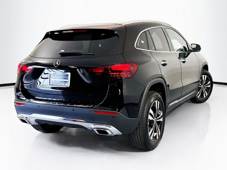 new 2025 Mercedes-Benz GLA 250 car, priced at $44,620