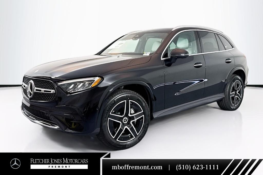 new 2025 Mercedes-Benz GLC 300 car, priced at $56,435