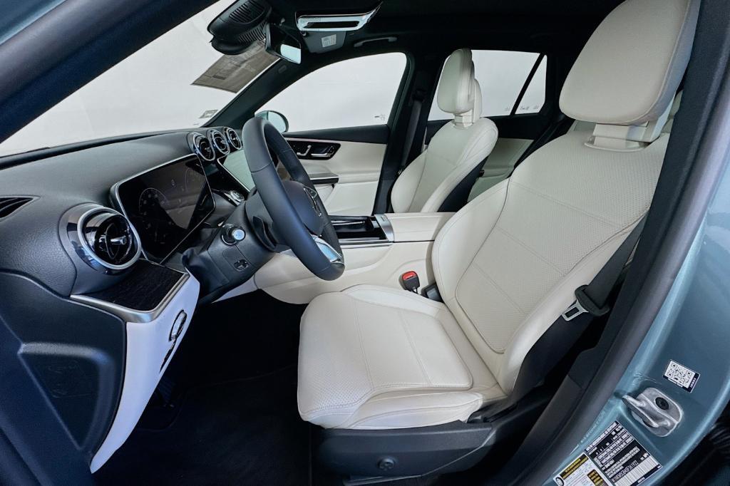 new 2025 Mercedes-Benz GLC 350e car, priced at $64,025