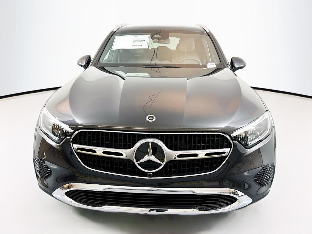 new 2025 Mercedes-Benz GLC 300 car, priced at $55,280