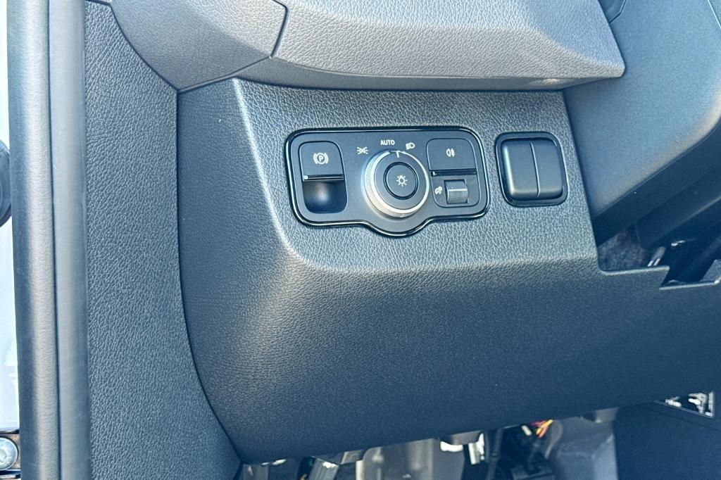 new 2025 Mercedes-Benz Sprinter 2500 car, priced at $73,090