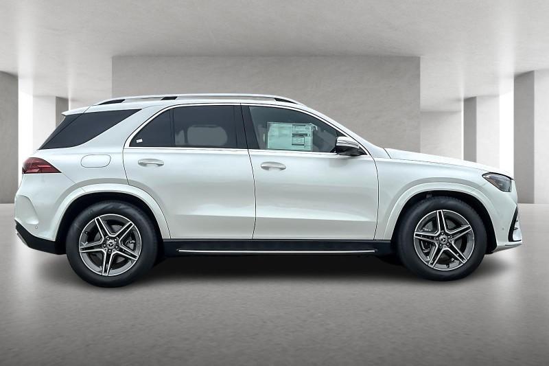 new 2024 Mercedes-Benz GLE 580 car, priced at $100,325