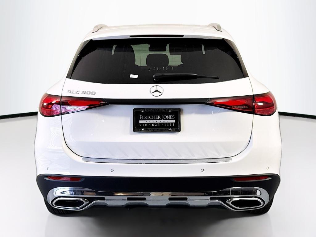 new 2025 Mercedes-Benz GLC 300 car, priced at $51,165