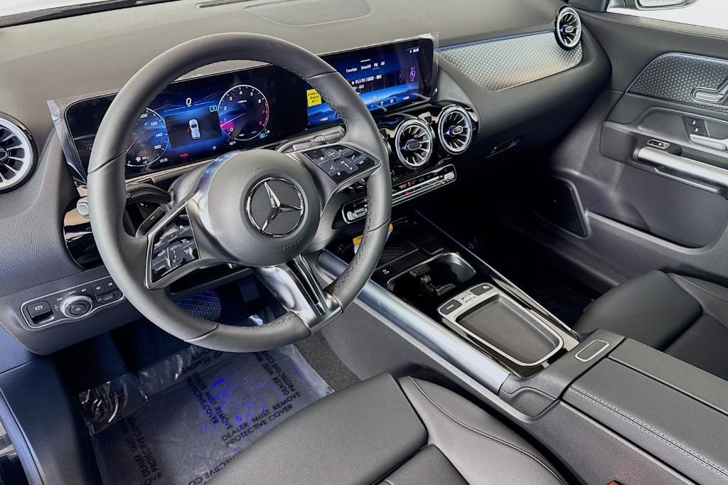 new 2025 Mercedes-Benz GLA 250 car, priced at $45,845