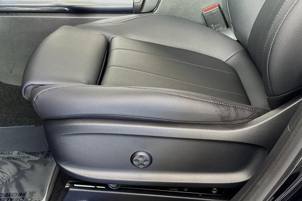 used 2025 Mercedes-Benz GLA 250 car, priced at $32,881