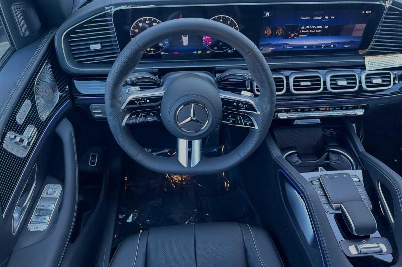 new 2024 Mercedes-Benz GLS 580 car, priced at $125,920