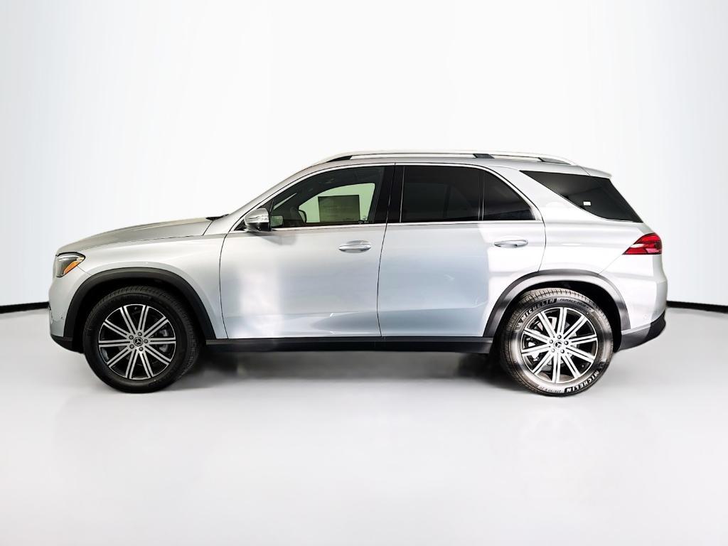 new 2025 Mercedes-Benz GLE 450 car, priced at $75,795