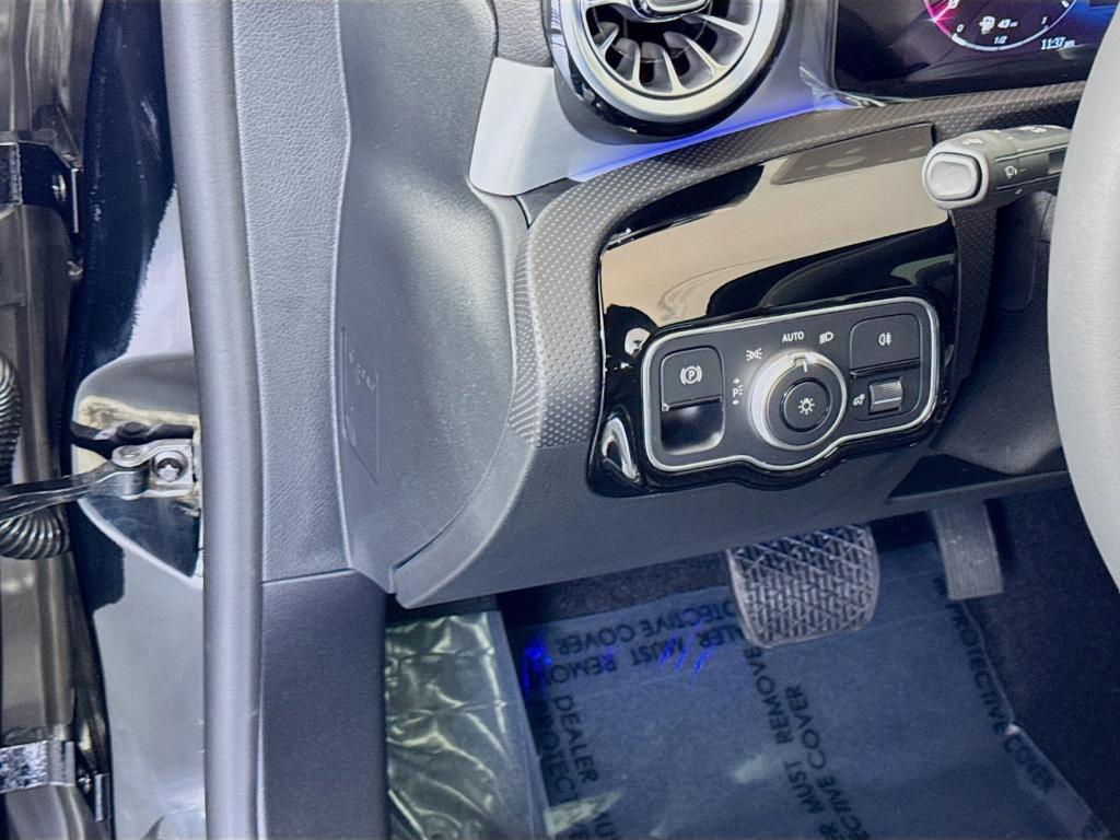 new 2025 Mercedes-Benz CLA 250 car, priced at $46,085