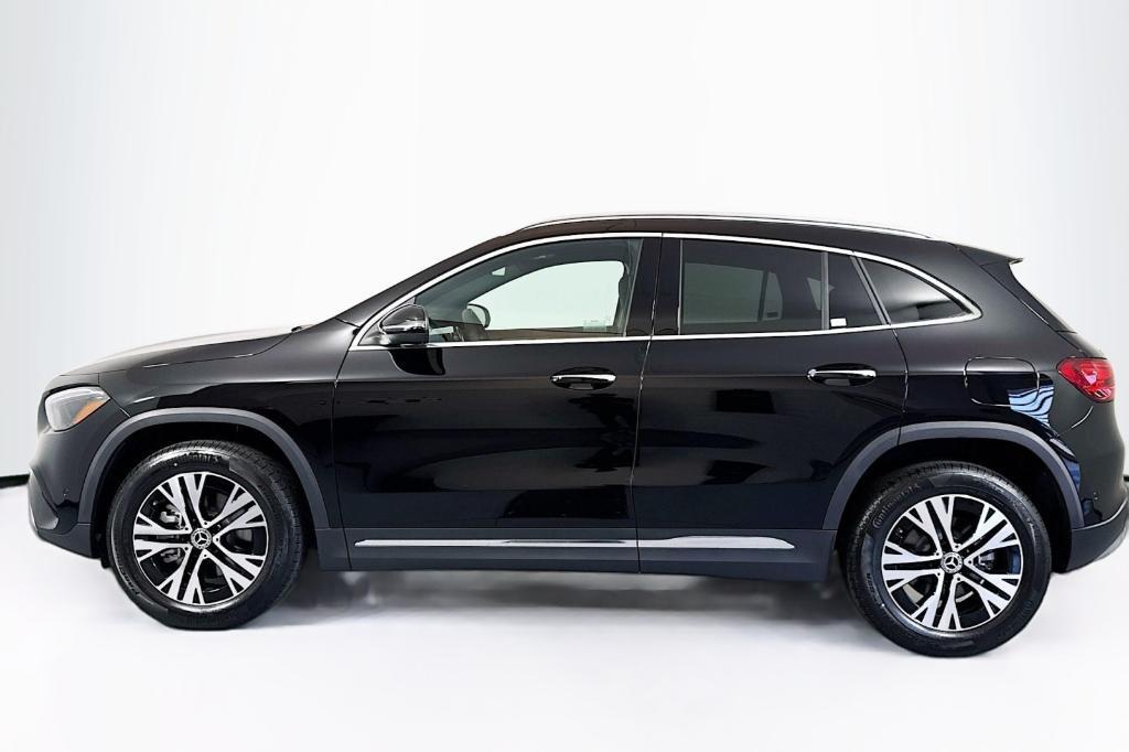 new 2025 Mercedes-Benz GLA 250 car, priced at $47,845