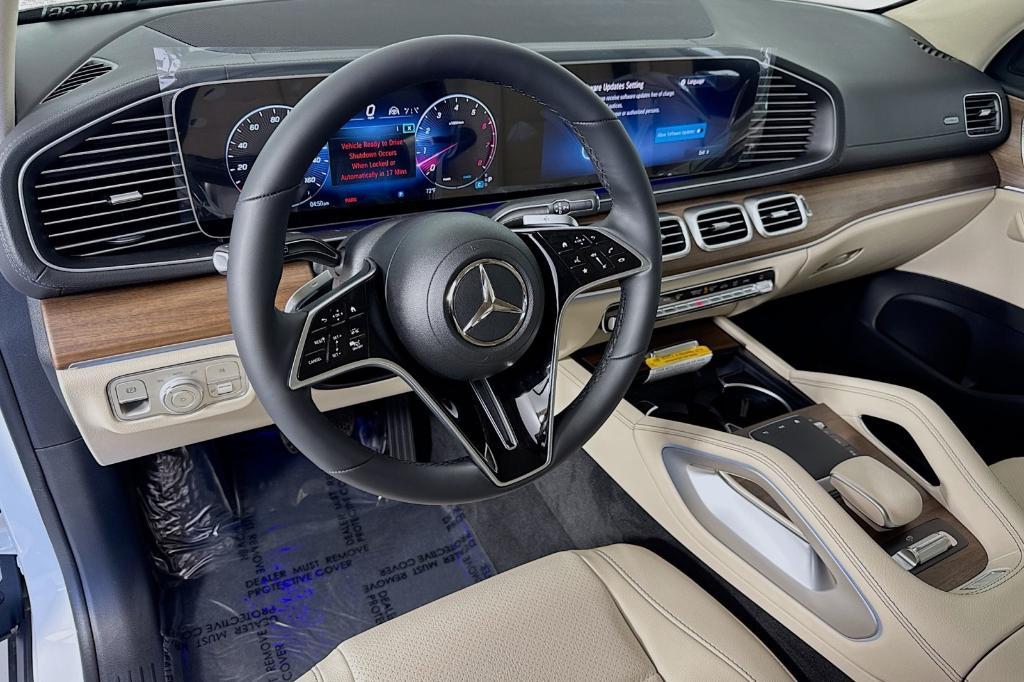 new 2025 Mercedes-Benz GLS 450 car, priced at $91,580
