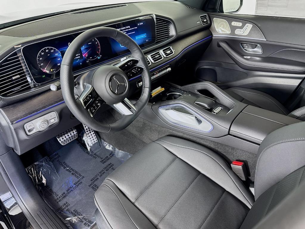 new 2025 Mercedes-Benz GLS 450 car, priced at $95,535