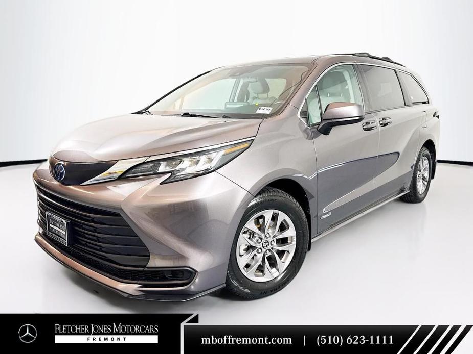 used 2021 Toyota Sienna car, priced at $35,454