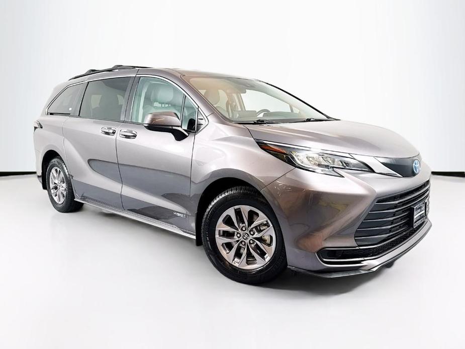 used 2021 Toyota Sienna car, priced at $35,454