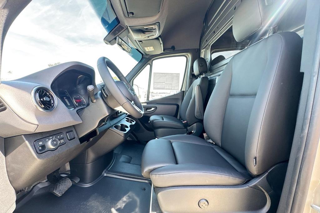 new 2025 Mercedes-Benz Sprinter 2500 car, priced at $78,733