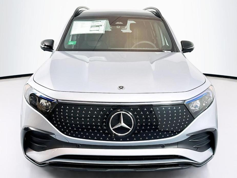 new 2024 Mercedes-Benz EQB 300 car, priced at $68,825