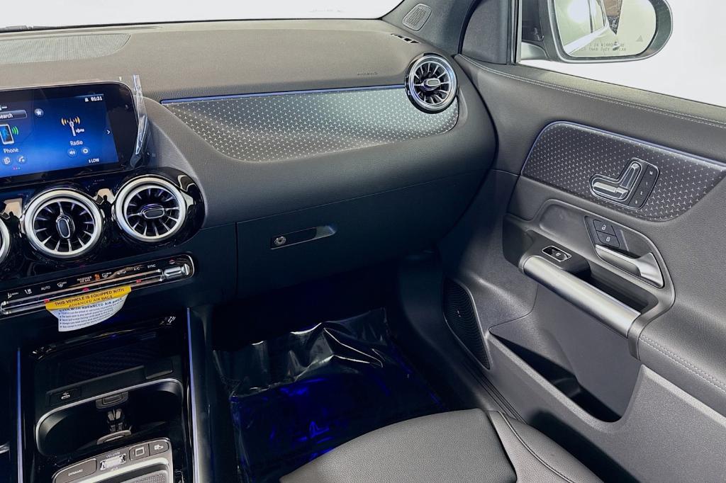 new 2025 Mercedes-Benz GLA 250 car, priced at $45,845