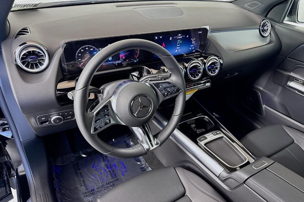 new 2025 Mercedes-Benz GLA 250 car, priced at $45,845
