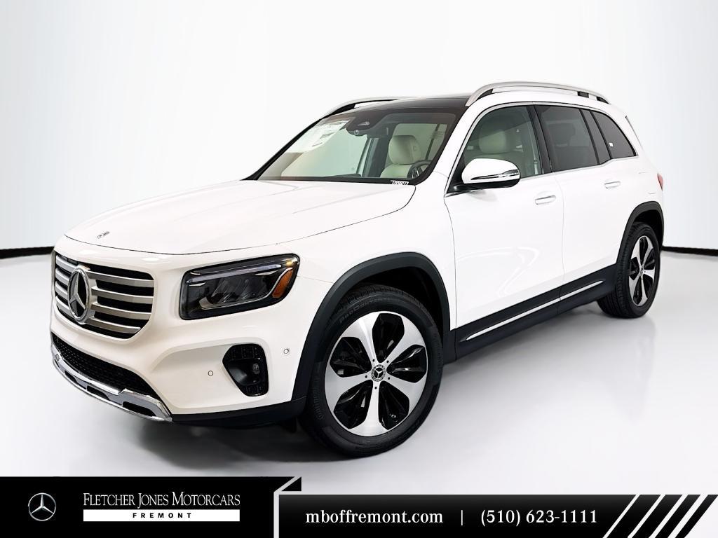 new 2025 Mercedes-Benz GLB 250 car, priced at $50,020