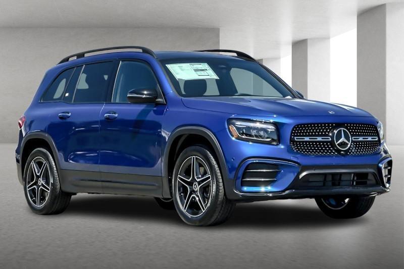 new 2024 Mercedes-Benz GLB 250 car, priced at $53,375