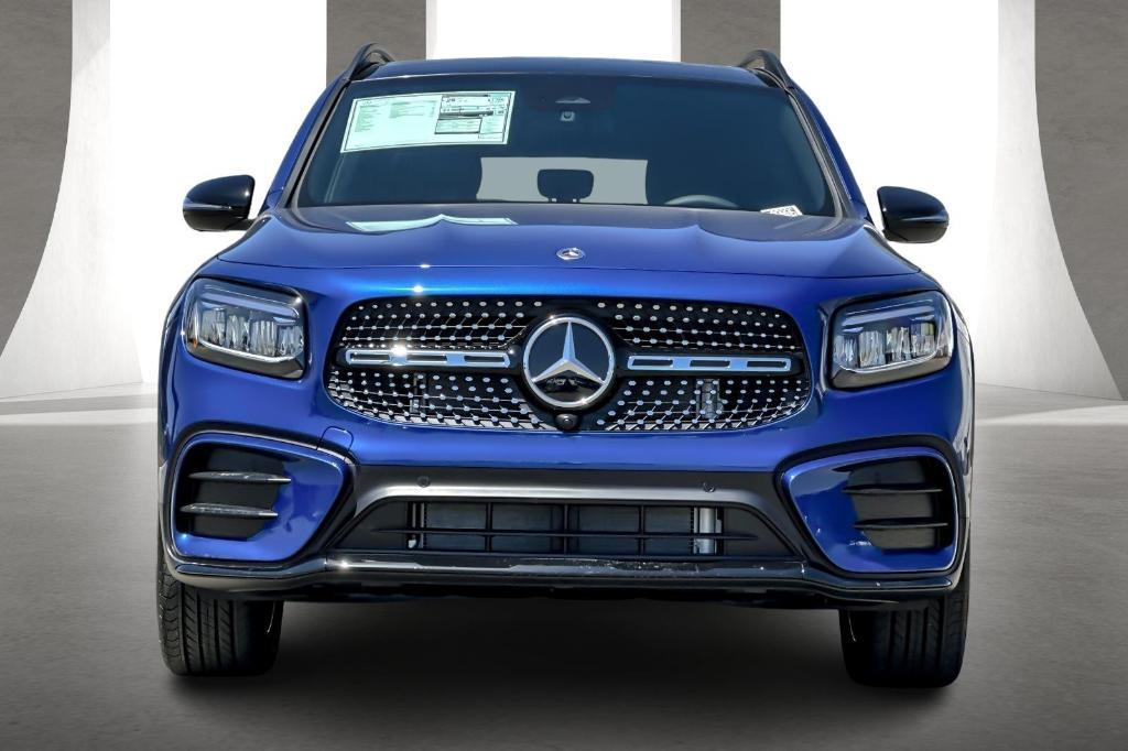 new 2024 Mercedes-Benz GLB 250 car, priced at $53,375