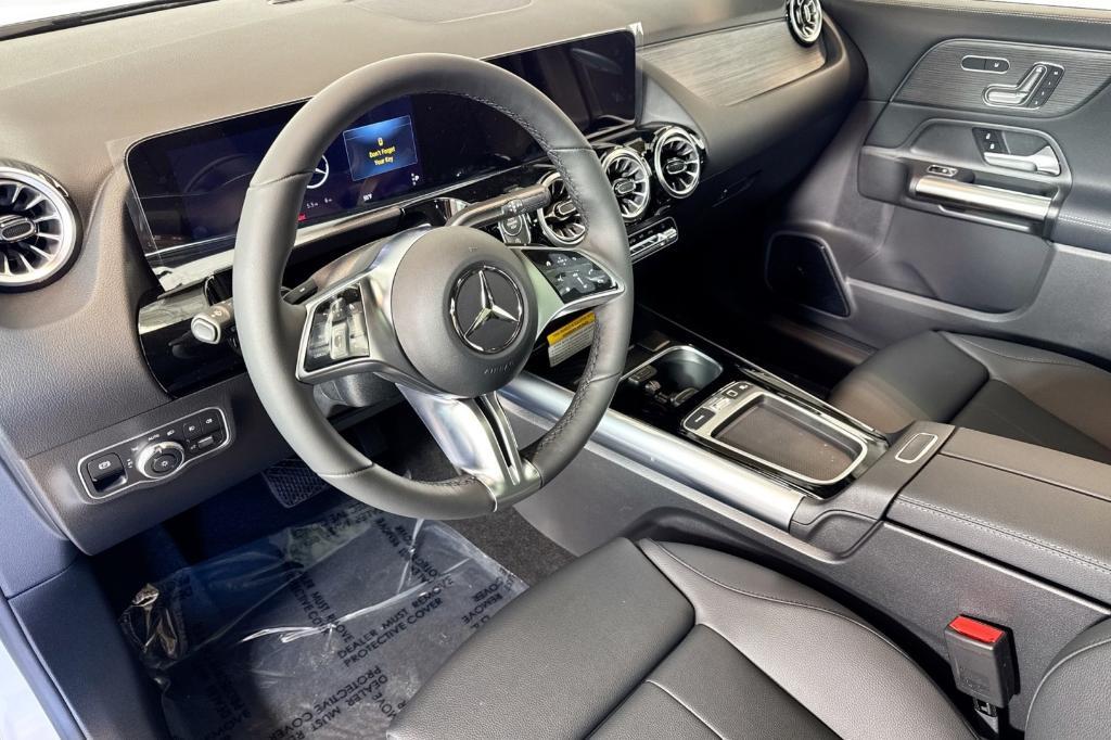 new 2026 Mercedes-Benz GLA 250 car, priced at $51,270