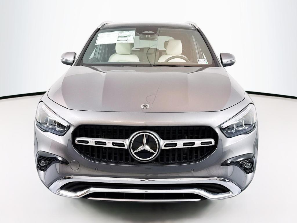 new 2025 Mercedes-Benz GLA 250 car, priced at $47,020