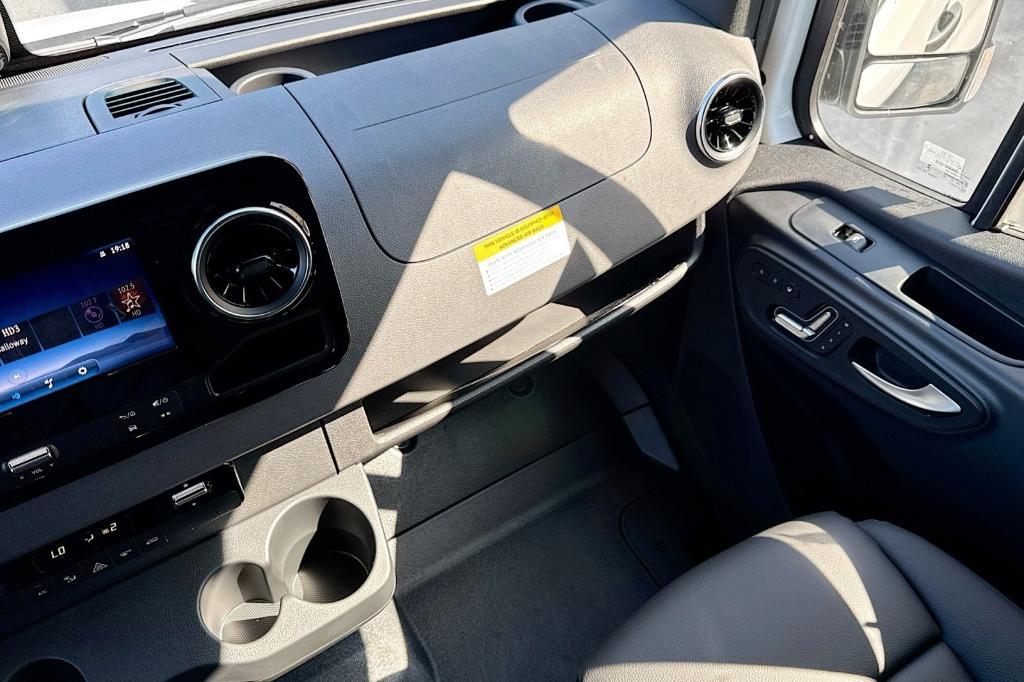 new 2025 Mercedes-Benz Sprinter 2500 car, priced at $67,952