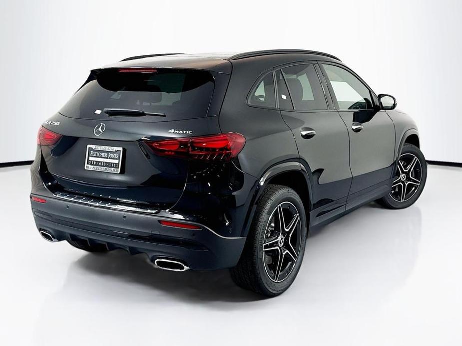 new 2025 Mercedes-Benz GLA 250 car, priced at $55,645