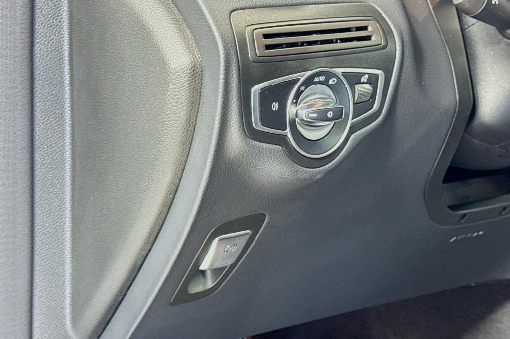 used 2022 Mercedes-Benz GLC 300 car, priced at $32,493