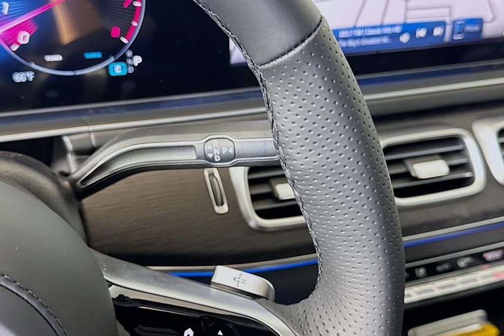 new 2025 Mercedes-Benz GLS 450 car, priced at $95,035
