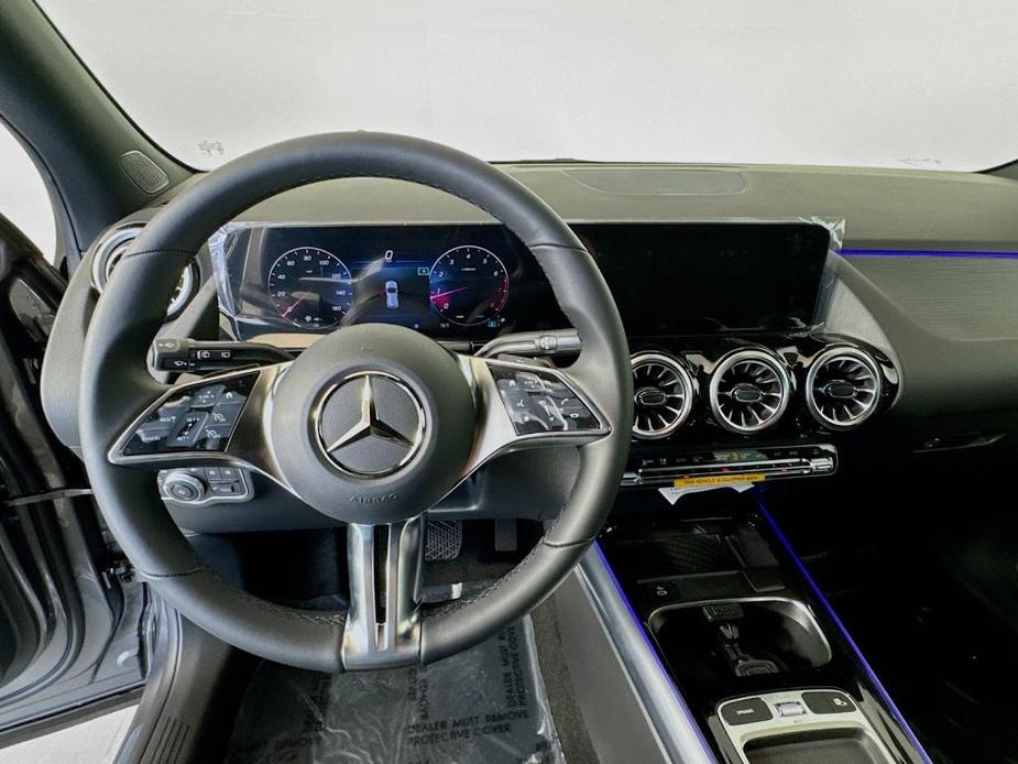 new 2025 Mercedes-Benz GLA 250 car, priced at $48,395