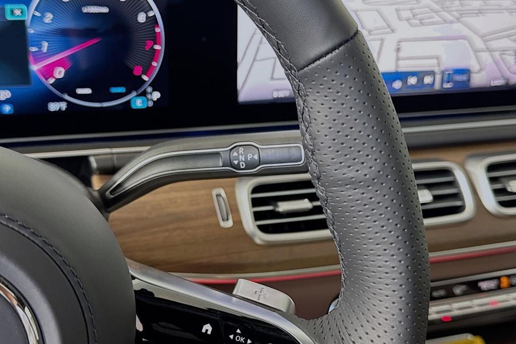 new 2025 Mercedes-Benz GLS 450 car, priced at $96,060