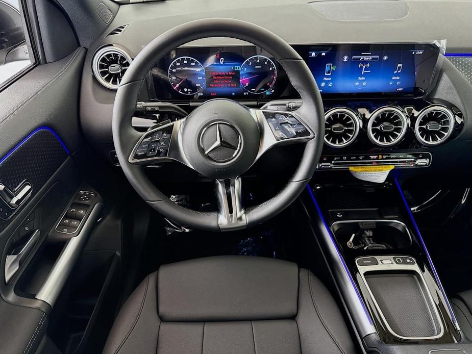 new 2025 Mercedes-Benz GLA 250 car, priced at $44,620