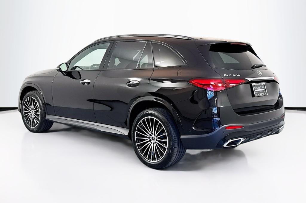 new 2025 Mercedes-Benz GLC 300 car, priced at $62,945