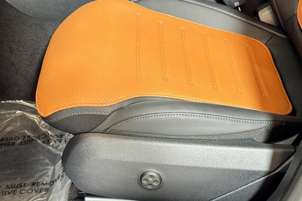 new 2026 Mercedes-Benz GLC 300 car, priced at $62,755