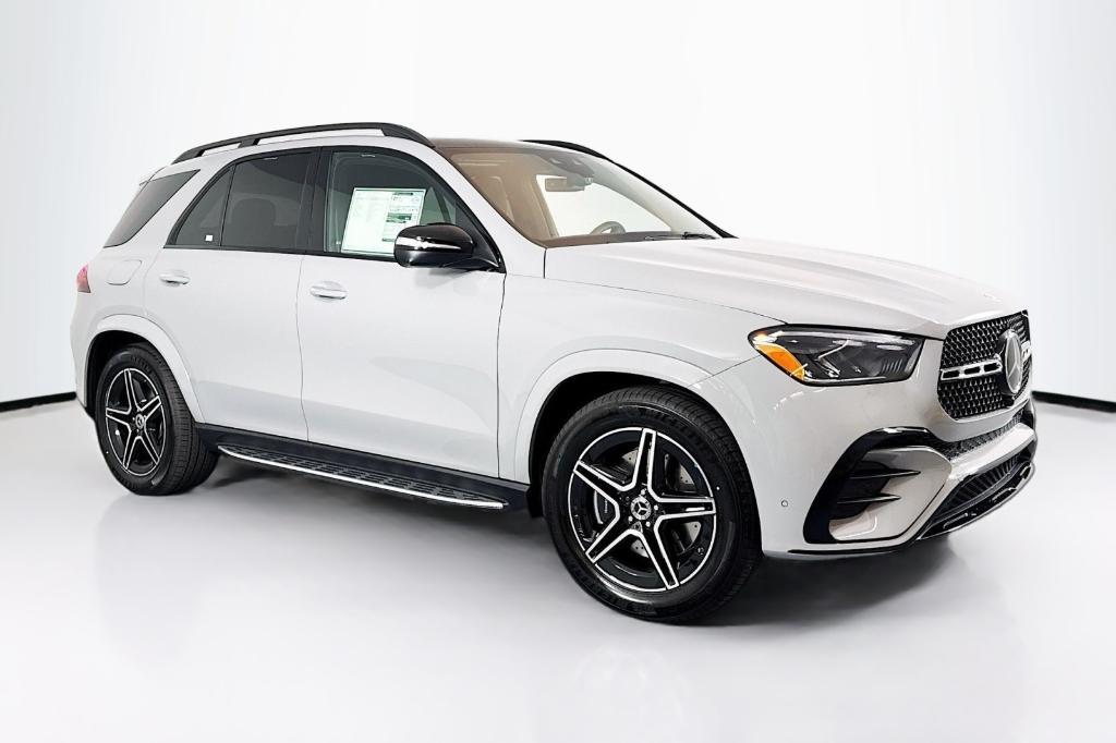 new 2025 Mercedes-Benz GLE 450 car, priced at $87,610