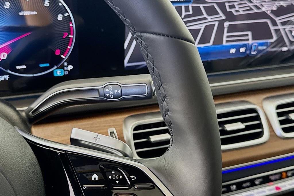 new 2025 Mercedes-Benz GLE 450 car, priced at $87,610