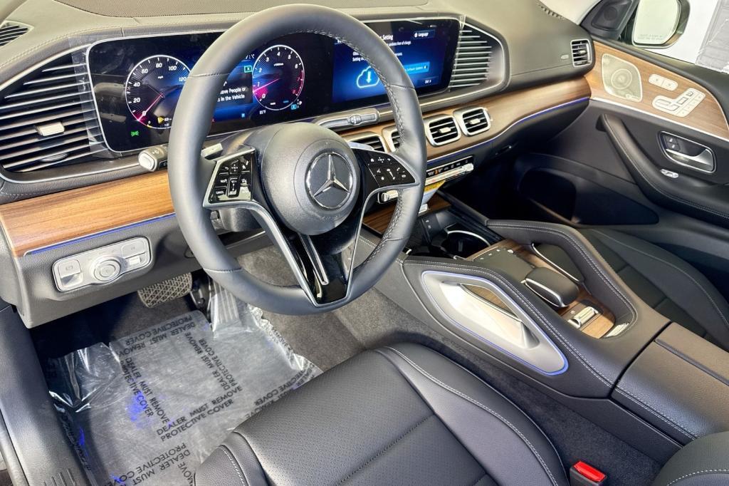 new 2026 Mercedes-Benz GLS 450 car, priced at $93,685